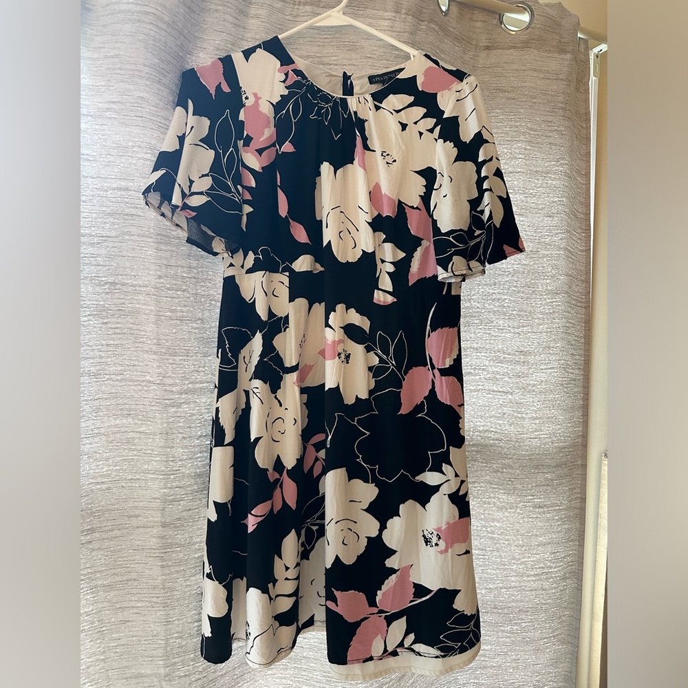 Floral Maternity Dress - A Pea in the Pod size S